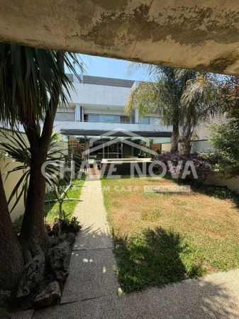 Moradia de luxo V4 com 4 pisos e elevador em Leça da Palmeira - Zona Histórica