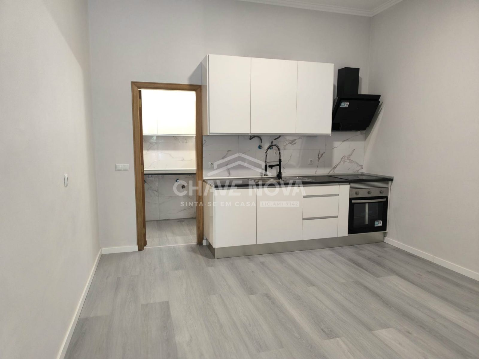 Apartamento T1 para Venda em Queluz e Belas Foto 5