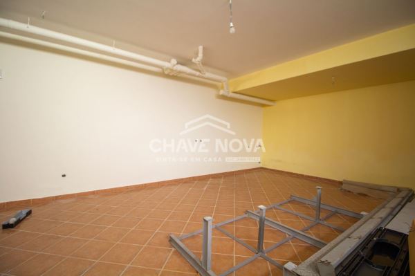 Moradia em Mafamude junto a Santo Ovídeo 
