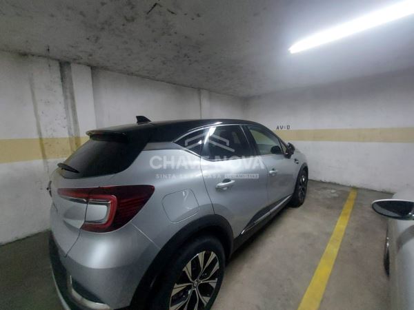 T2+1 junto ao El corte Inglês com garagem, elevador e arrumo privativo.