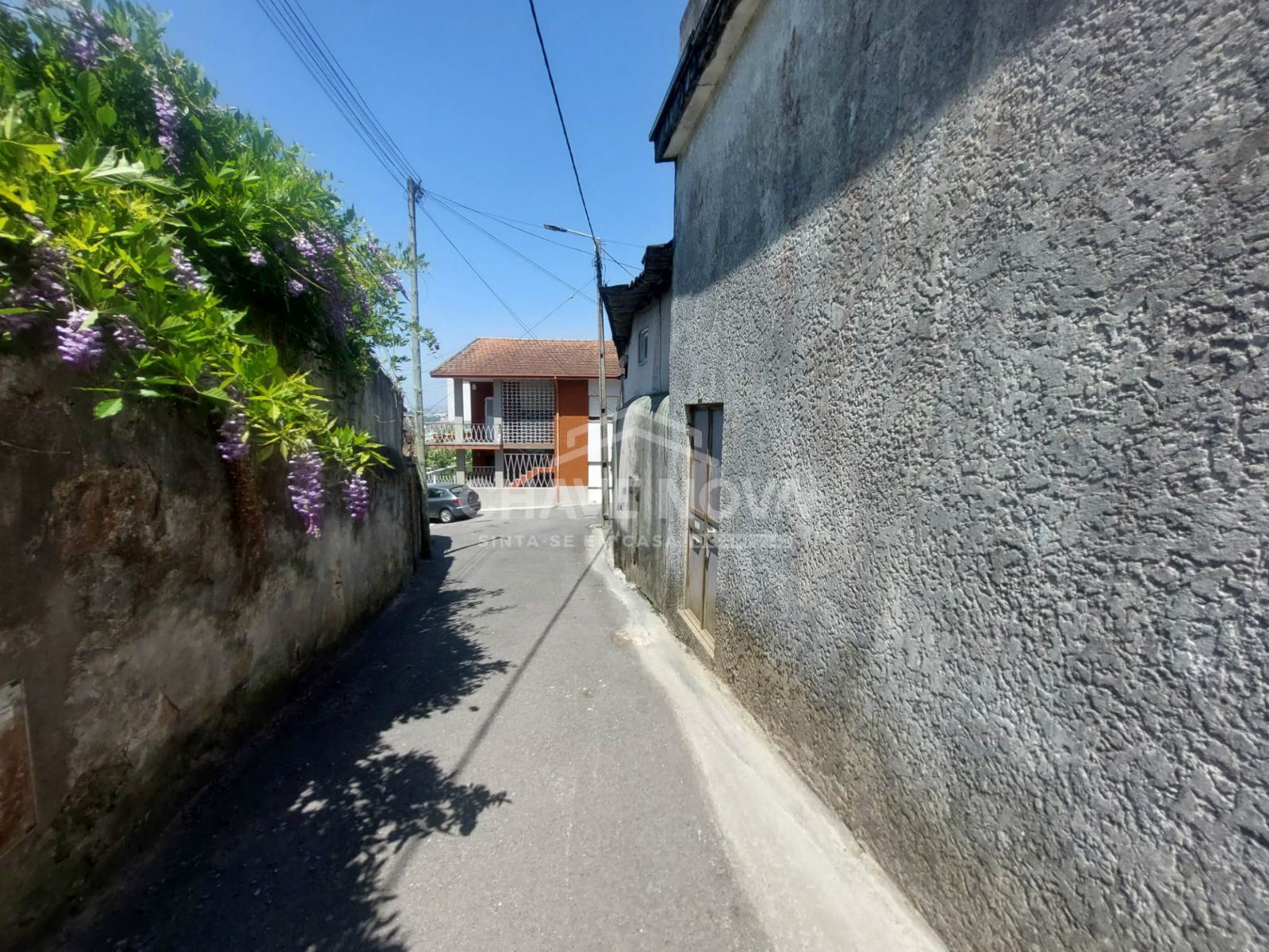 Moradia T2 para Venda em Oliveira do Douro