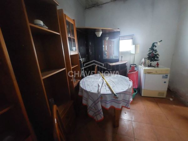 Casa em ilha no centro de Oliveira do Douro