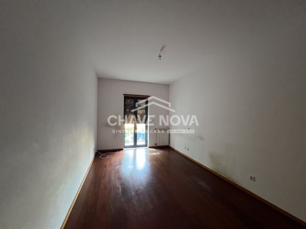 Apartamento T3 situado em Oliveira do Douro Empreendimento Quinta da Seara