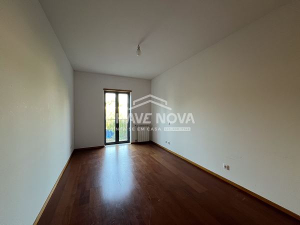 Apartamento T3 situado em Oliveira do Douro Empreendimento Quinta da Seara