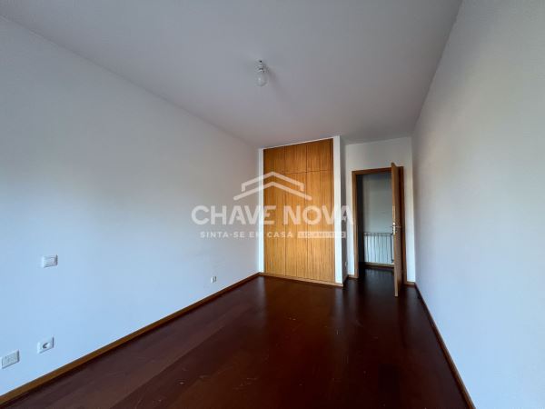 Apartamento T3 situado em Oliveira do Douro Empreendimento Quinta da Seara