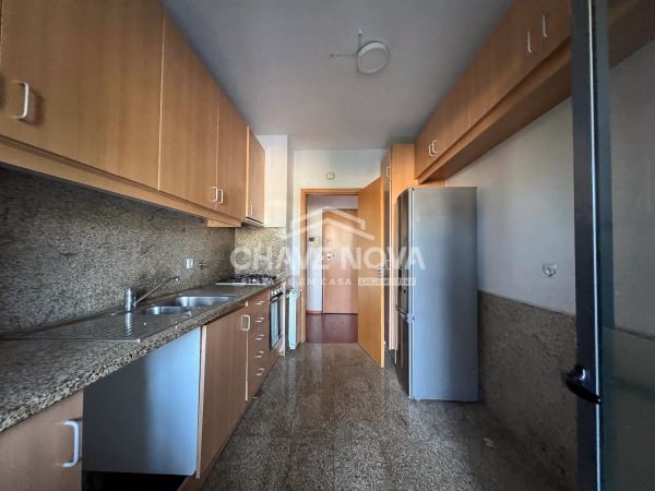 Apartamento T3 situado em Oliveira do Douro Empreendimento Quinta da Seara