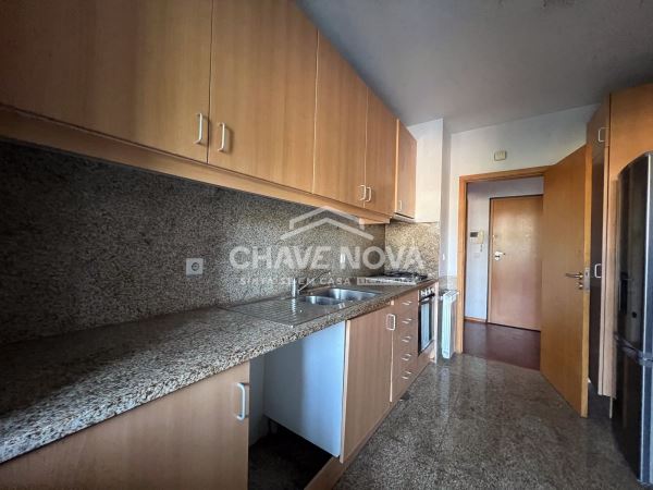 Apartamento T3 situado em Oliveira do Douro Empreendimento Quinta da Seara