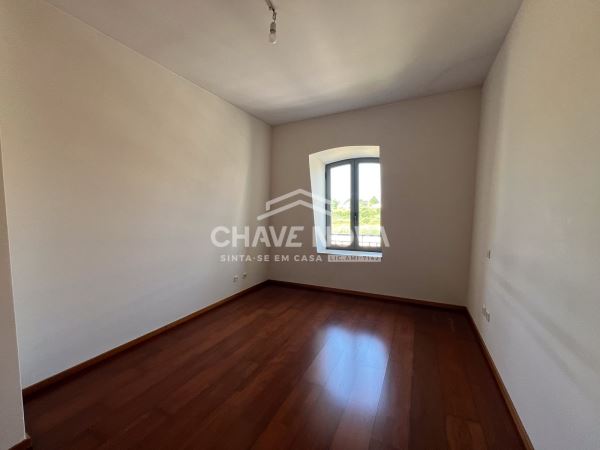 Apartamento T3 situado em Oliveira do Douro Empreendimento Quinta da Seara