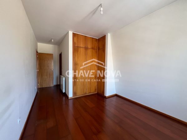 Apartamento T3 situado em Oliveira do Douro Empreendimento Quinta da Seara