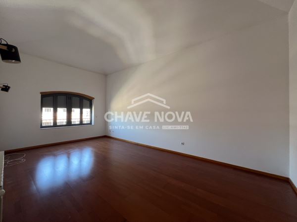 Apartamento T3 situado em Oliveira do Douro Empreendimento Quinta da Seara