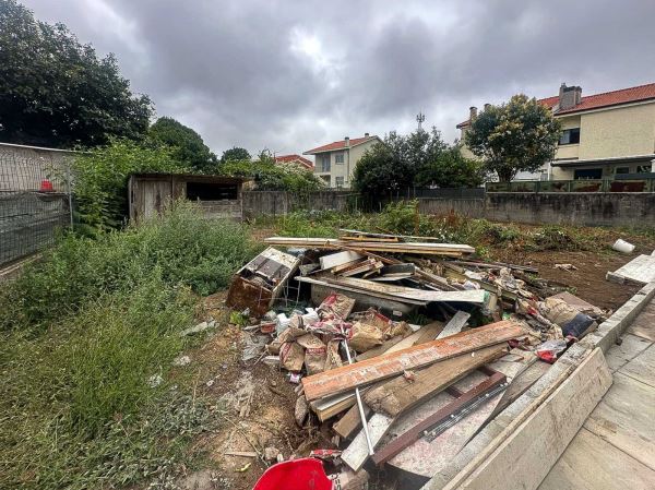 Moradia térrea T2 remodelada 4 frentes