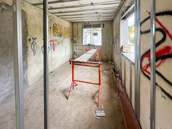 Moradia térrea T2 remodelada 4 frentes