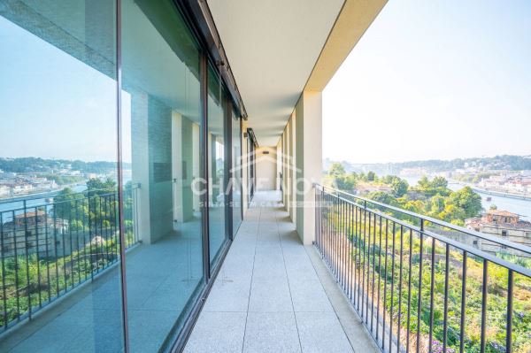 Apartamento T3 - Quinta São Marcos, Vila Nova de Gaia - Porto