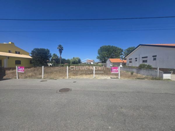 Land for sale in Estarreja, Portugal — €53,500