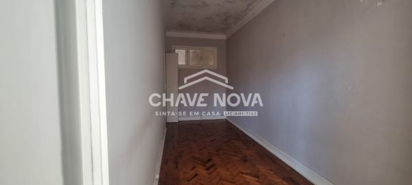 Apartamento T2 na Avenida de Roma