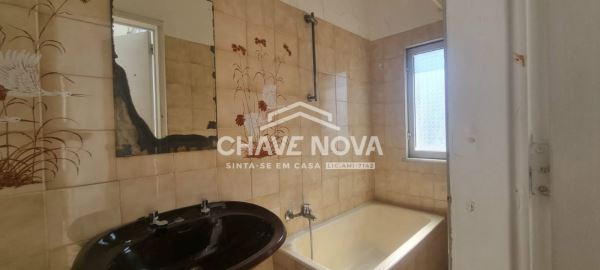 Apartamento T2 na Avenida de Roma