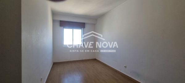 Apartamento T3 em Carnaxide