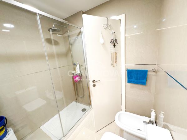 Apartamento T4  com Terraço e 4 frentes em Canidelo