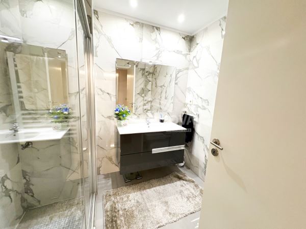 Apartamento T4  com Terraço e 4 frentes em Canidelo