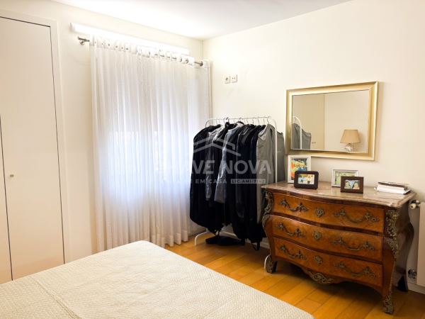 Apartamento T4  com Terraço e 4 frentes em Canidelo