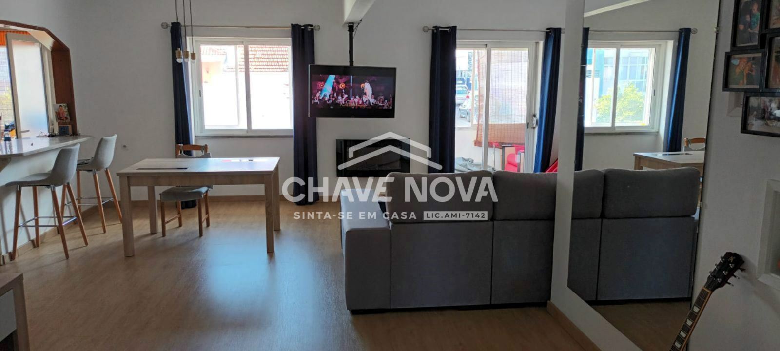 T4 Remodelado no Feijó com Sala de 50 m² – A 5 Minutos da Ponte 25 de Abril Almada