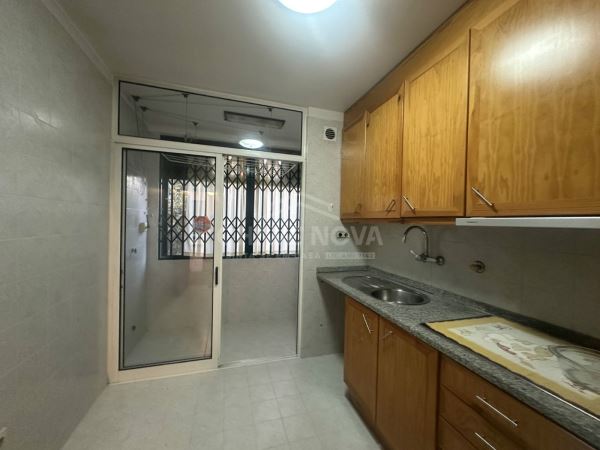Apartamento T3 | Rés-do-chão | Rua Alves Redol – Pedrouços