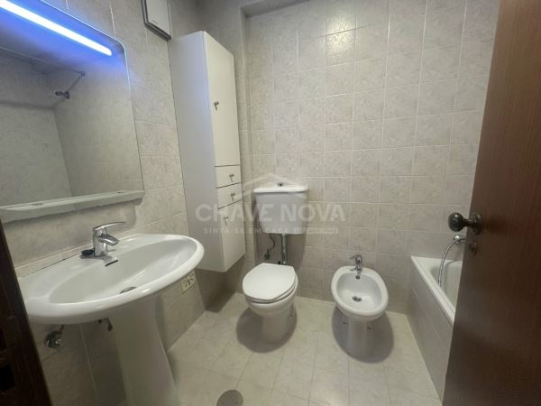 Apartamento T3 | Rés-do-chão | Rua Alves Redol – Pedrouços