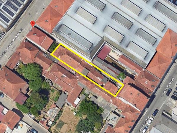 Ilha com 8 Casas – Oportunidade de Investimento em Vila Nova de Gaia