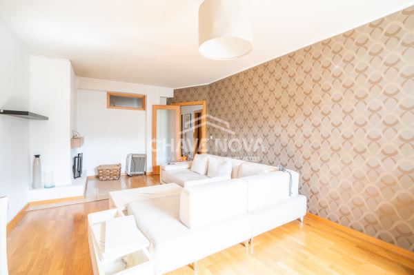 Apartamento T3 junto ao Arrábida Shopping!
