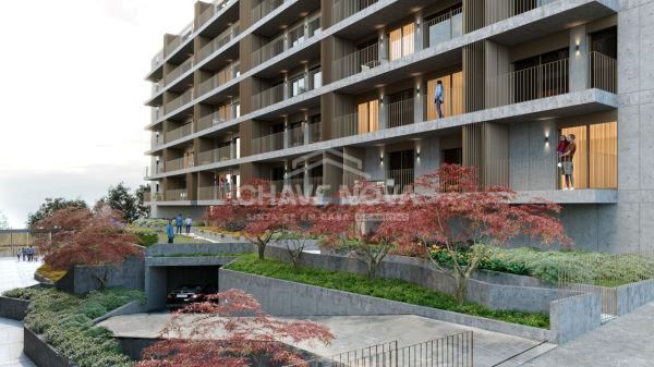 Apartamento T2 com Varanda e Lugar de garagem em Vila Nova de Gaia