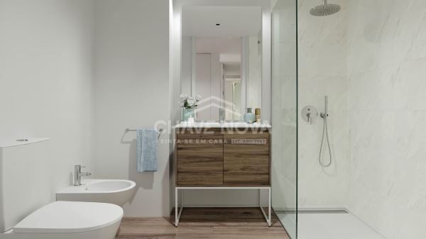 Apartamento T2 com Varanda e Lugar de garagem em Vila Nova de Gaia