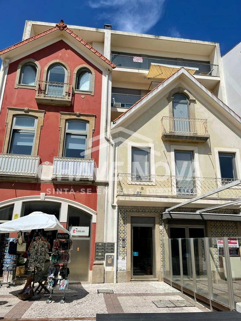 Penthouse T1 duplex em pleno centro histórico Furadouro
