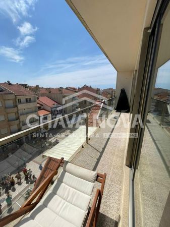 Penthouse T1 duplex em pleno centro histórico Furadouro
