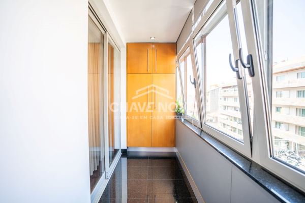 Apartamento T2 + 1 (Walk-in Closet) Totalmente Mobilado – Mafamude, Vila Nova de Gaia