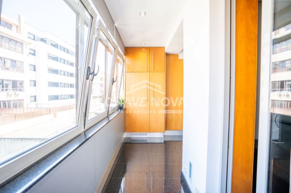 Apartamento T2 + 1 (Walk-in Closet) Totalmente Mobilado – Mafamude, Vila Nova de Gaia