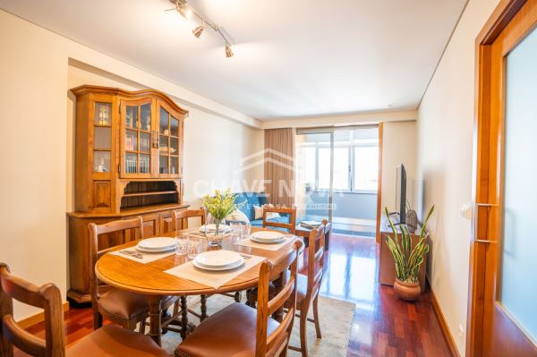Apartamento T2 + 1 (Walk-in Closet) Totalmente Mobilado – Mafamude, Vila Nova de Gaia