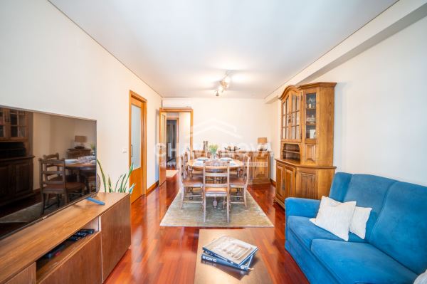Apartamento T2 + 1 (Walk-in Closet) Totalmente Mobilado – Mafamude, Vila Nova de Gaia