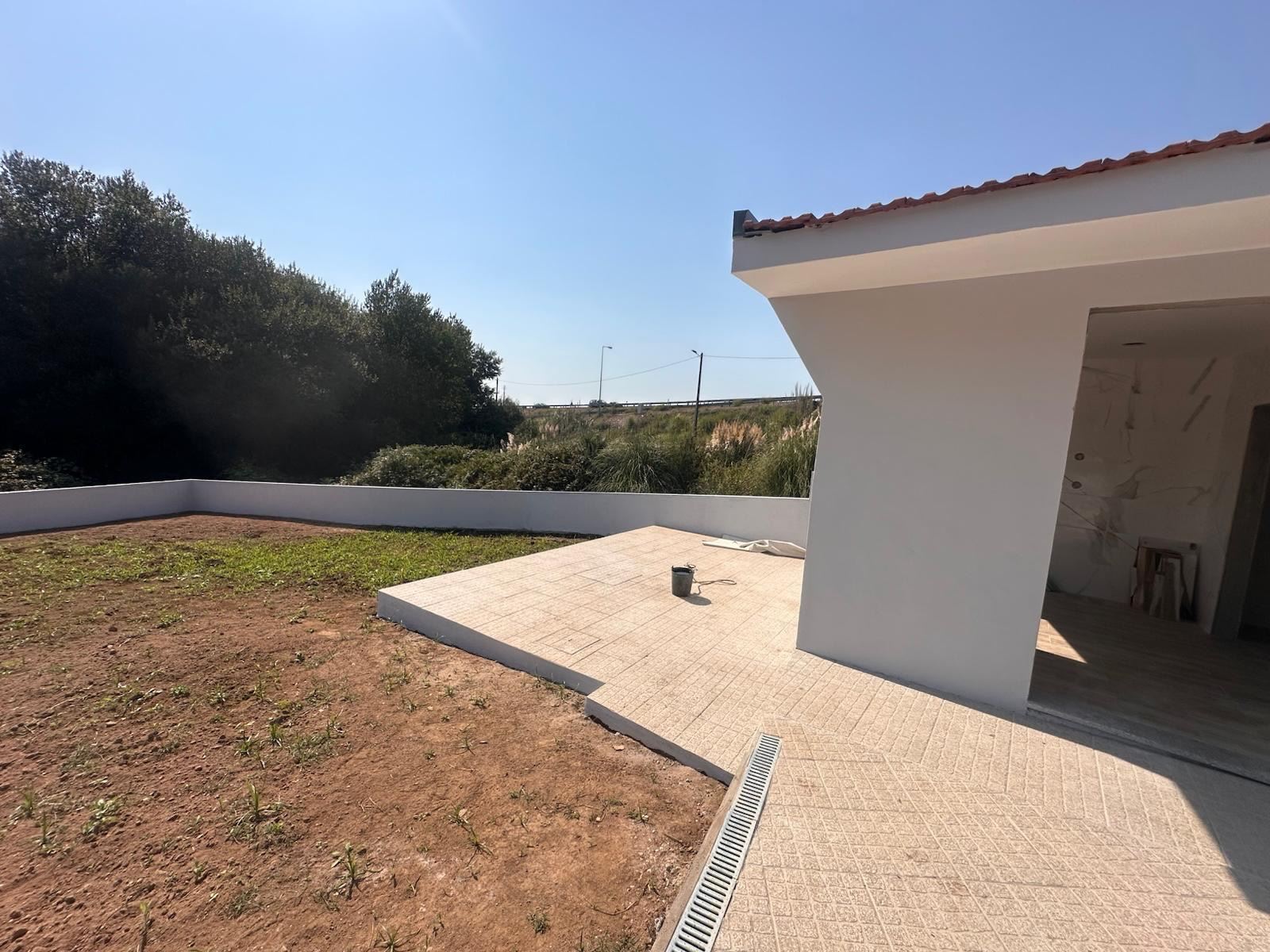 Casa térrea T1 de 2 frentes