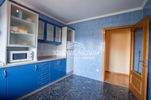 Apartamento T2 com Vista Mar na Madalena, junto ao Pingo Doce