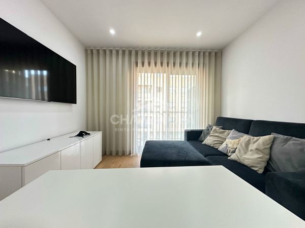 Apartamento T1 mobilado para arrendamento.
