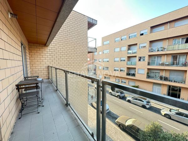 Apartamento T1 mobilado para arrendamento.