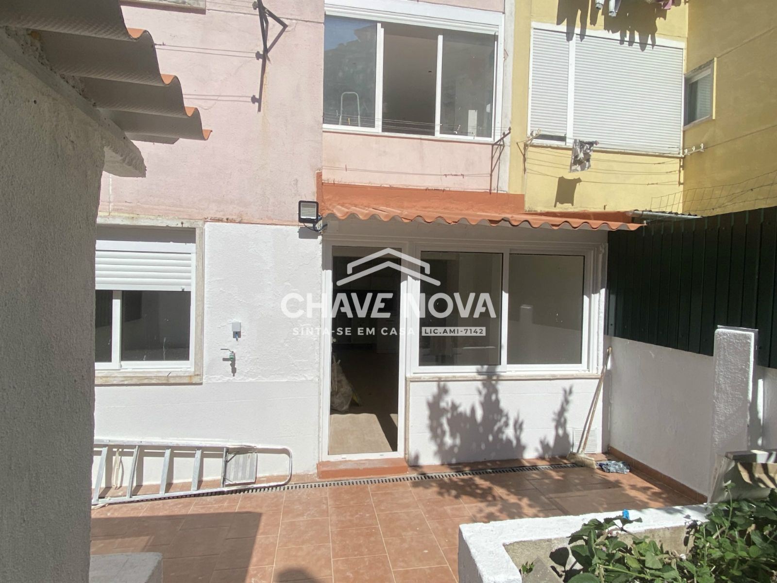 T1+2 na Amadora em fase  de remodelação total