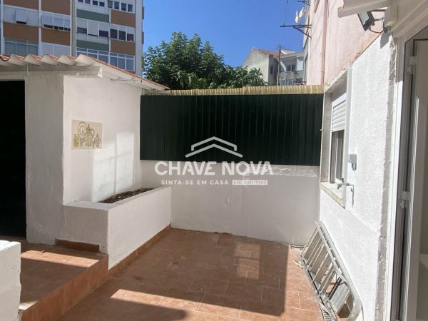 T1+2 na Amadora em fase  de remodelação total