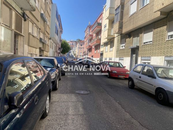 T1+2 na Amadora em fase  de remodelação total