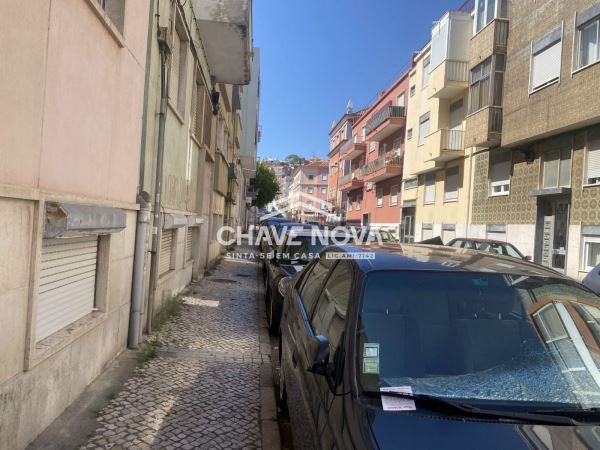 T1+2 na Amadora em fase  de remodelação total