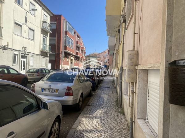 T1+2 na Amadora em fase  de remodelação total