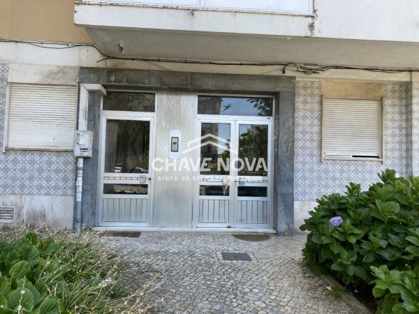 T1+2 na Amadora em fase  de remodelação total