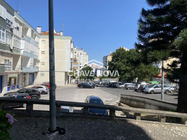 T1+2 na Amadora em fase  de remodelação total