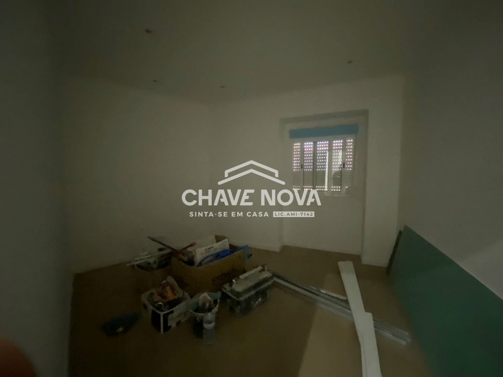 T2 na Amadora em fase  de remodelação total