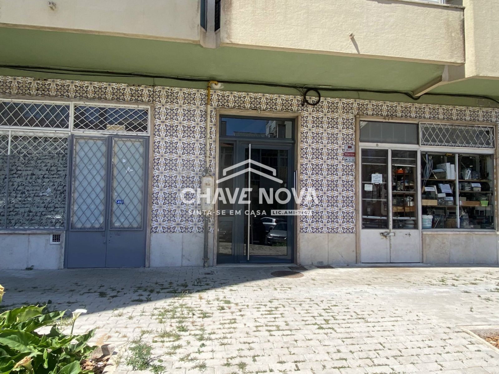 T3 na Amadora em fase  de remodelação total